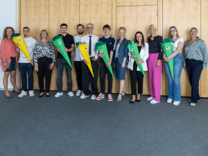 The new trainees with their trainers