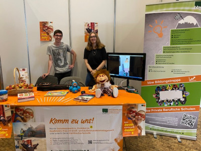 Am Stand der bbw Privatschulen