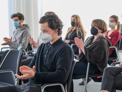 Studierende des Studiengangs Immobilienmanagement bei ihrer feierlichem Immatrikulationsveranstaltung