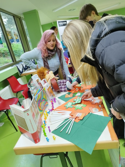 Puzzeln für einen köstlichen bbw Apfel